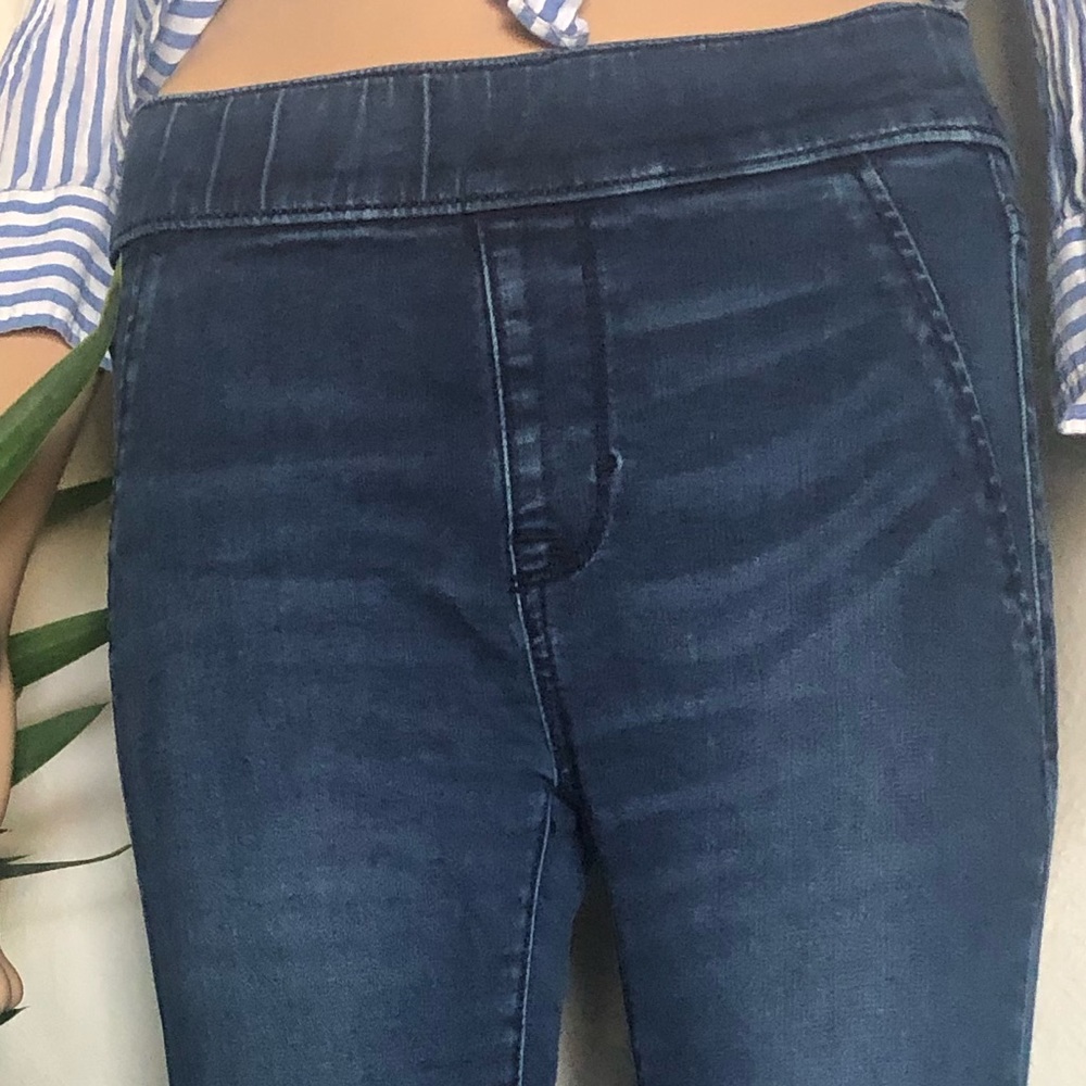 Skinny Jeans - Picture 2 of 4